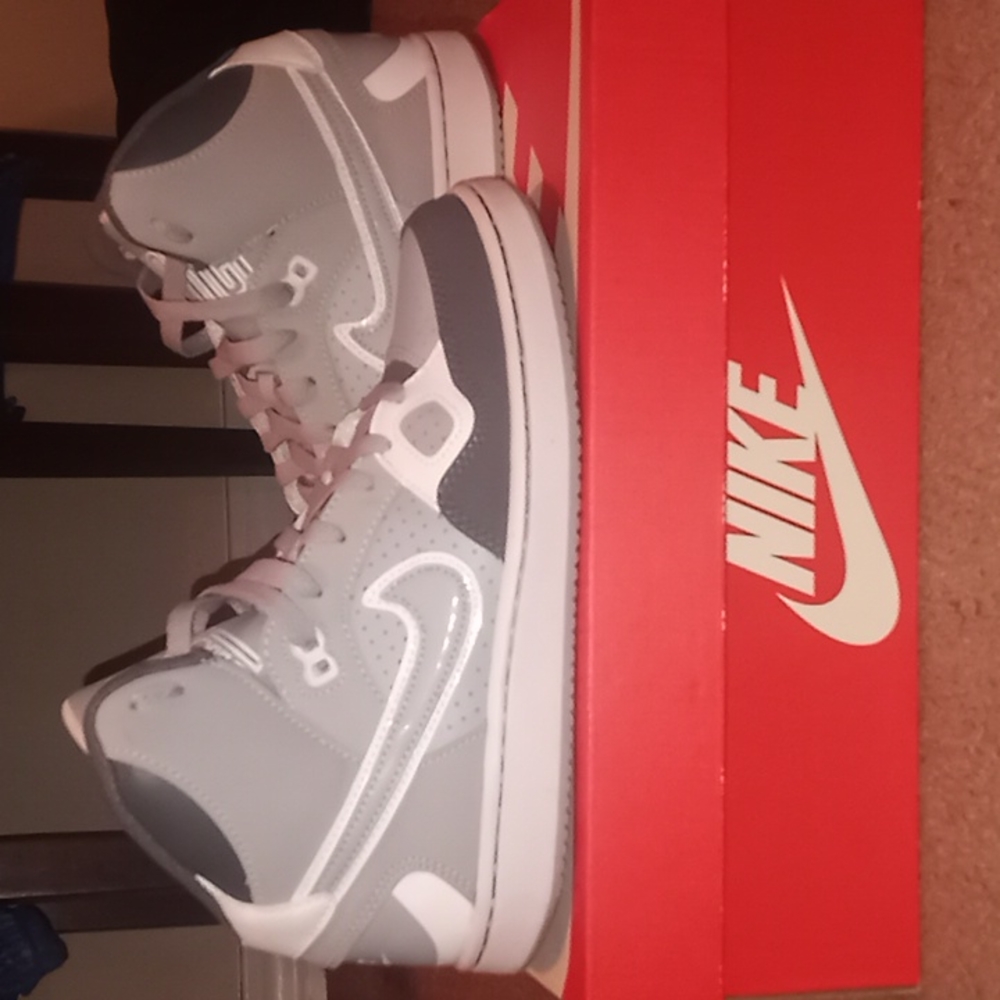 Nike